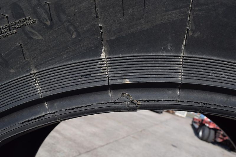 Continental 650/75R32