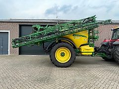 John Deere 832
