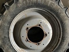 Continental 320/90R32 und 340/85R48 2,25m