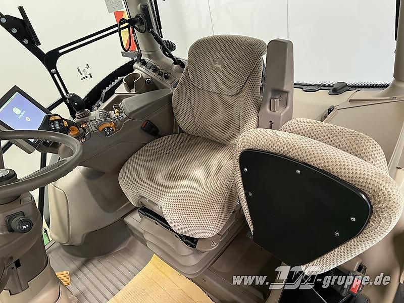 John Deere 6230R mit CommandPro