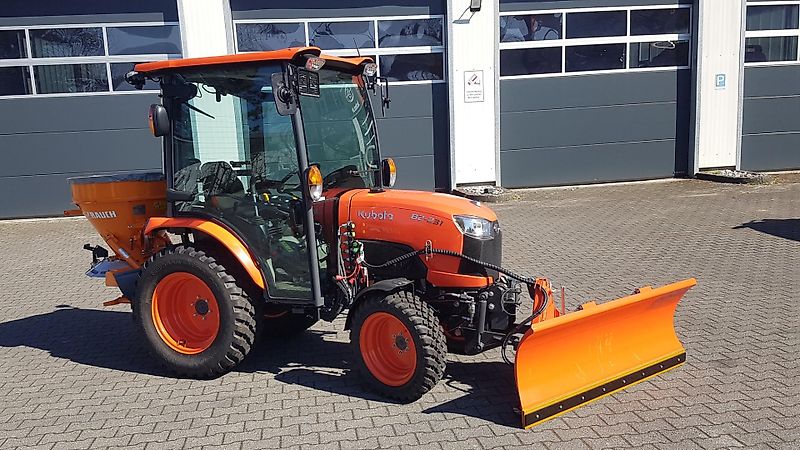 Kubota B2-231 H CAB