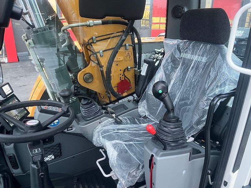 Liebherr 913 compact / Pyörittäjä, Stage V, Takuu 12kk