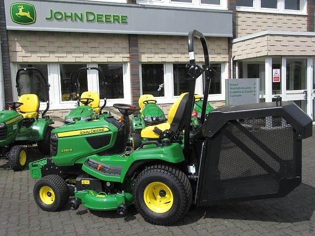 John Deere X950R 54"