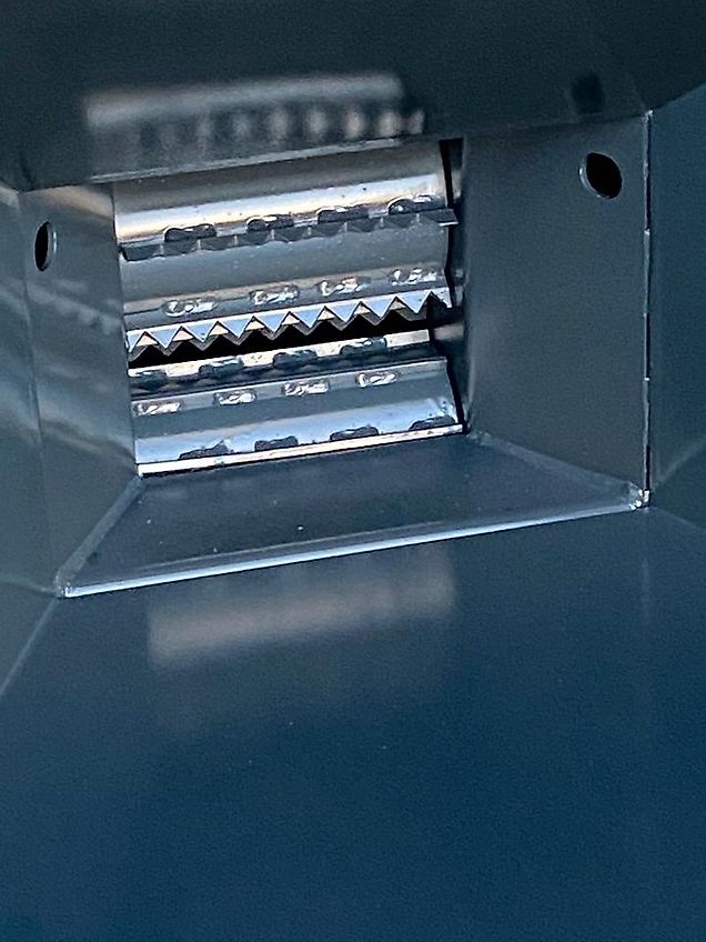 Junkkari Holzschredder Holzhäcksler Holzhacker Buschholzhacker