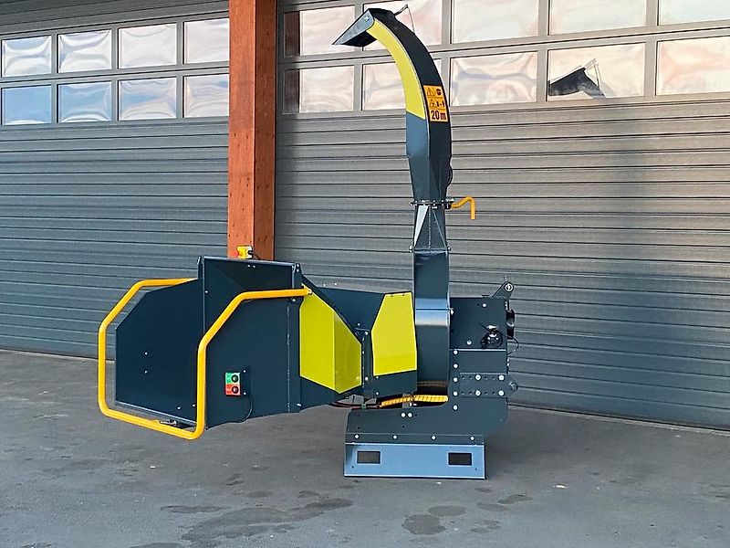 Junkkari Holzschredder Holzhäcksler Holzhacker Buschholzhacker