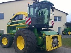John Deere 6850