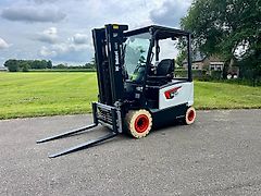Bobcat B 25 X-7 Plus