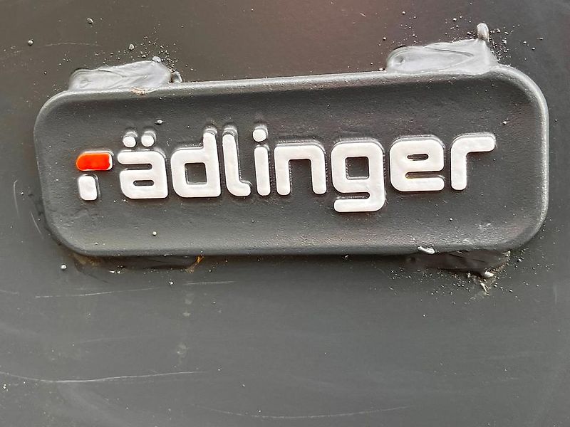 Tieflöffel 300 & 500 1x Grabenräumlöffel 1000 Hydr. Rädlinger