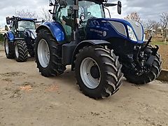 New Holland T7.225 Bluepower