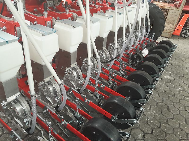 Agricola Italiana Groentezaaimachine