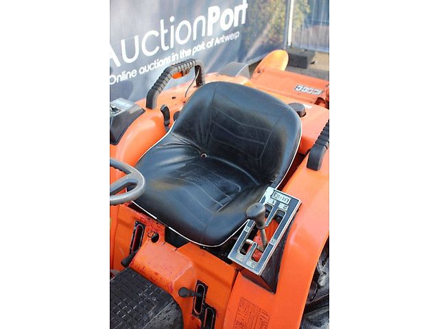 Kubota B1-17 Bulltra