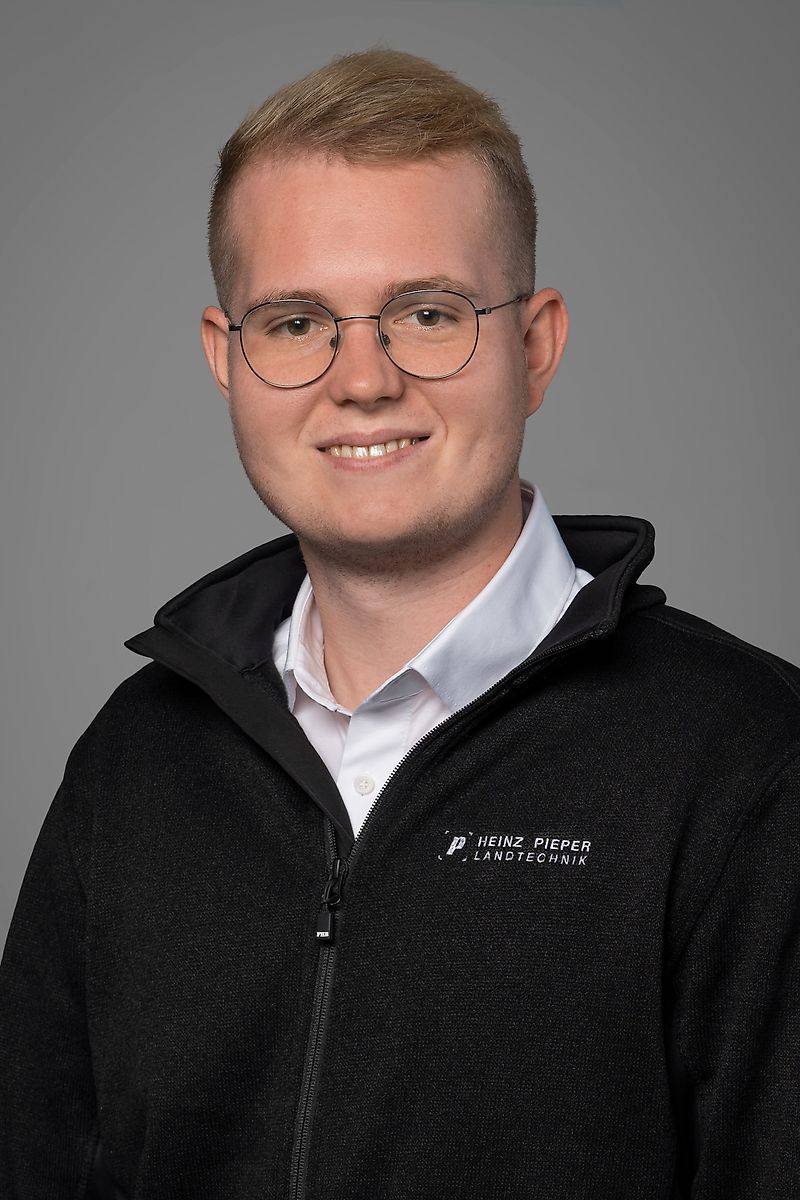 Kontakt partner Gospodin Julian Pieper