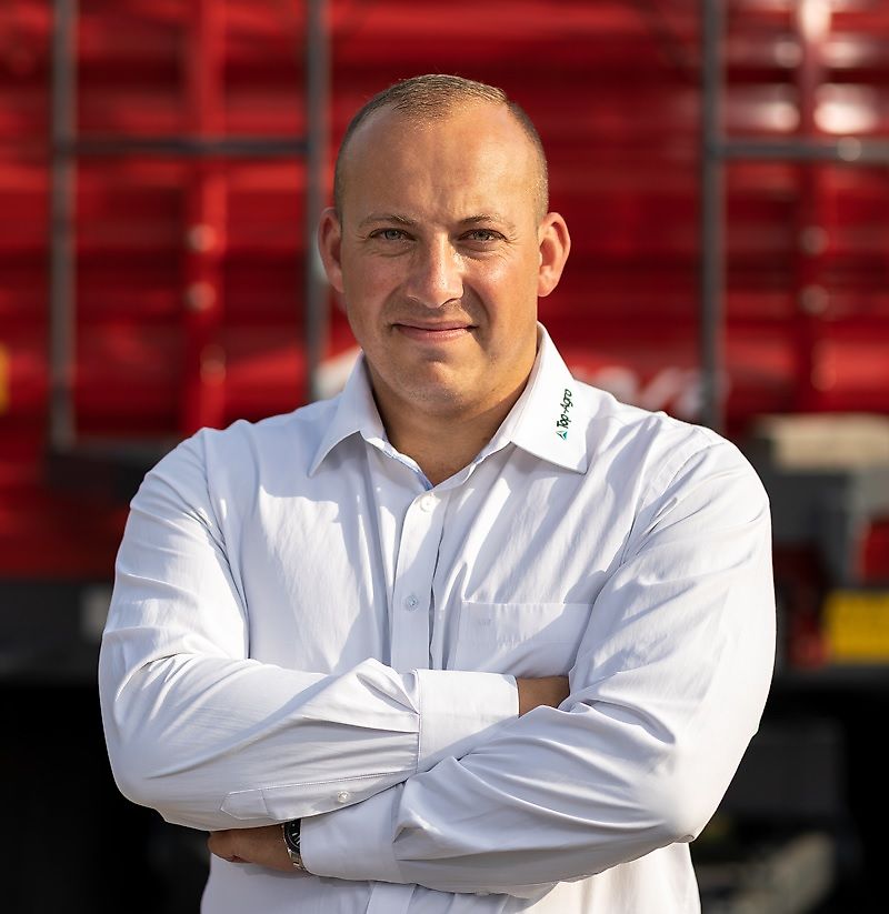 Kontakt partner Gospodin Kamil Wisłocki