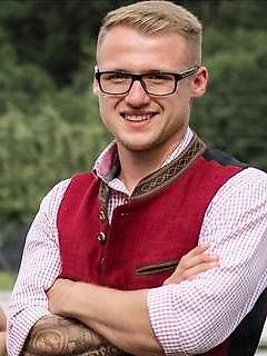 Kontakt partner Gospodin Tobias Sensenberger