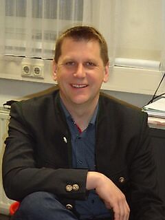 Kontakt partner Gospodin Artur Mayr